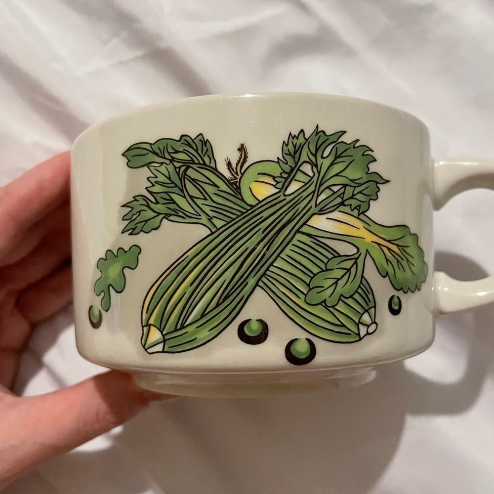 Celery Decorated Made in Korea Soup Mug Bowl - Picture 2 of 4